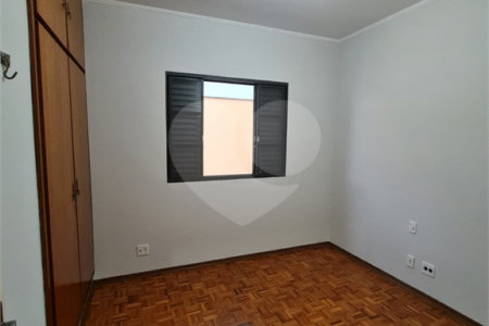Apartamento à venda de 2 dormitórios no Edifício São José, Araraquara