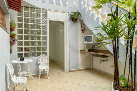 Sobrado de Condomínio à venda no Cambuci/Aclimação - 5 Quartos/3 Suítes/5 Vagas