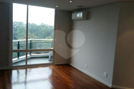 Apartamento à venda com 4 suítes em Alto da Boa Vista, São Paulo, SP