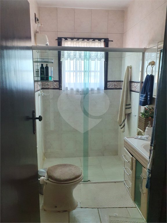 Casa à venda com 4 quartos, sendo 2 suítes,  em Mogi Moderno, Mogi das Cruzes, SP