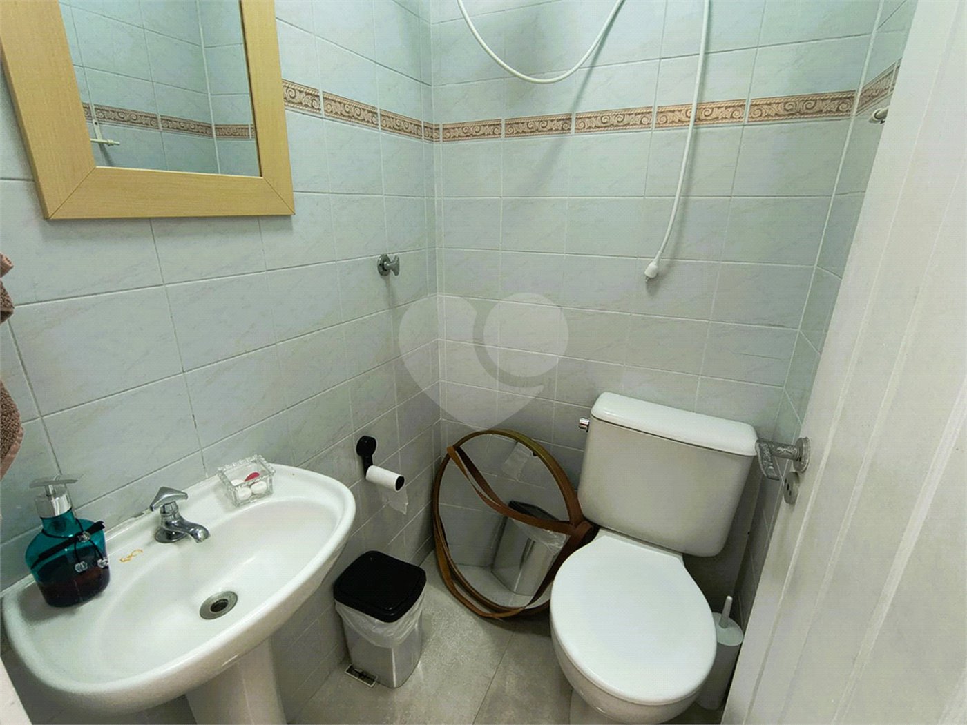 Casa à venda com 3 quartos, sendo 1 suíte, no condomínio Vila Panamericana, São Paulo - SP