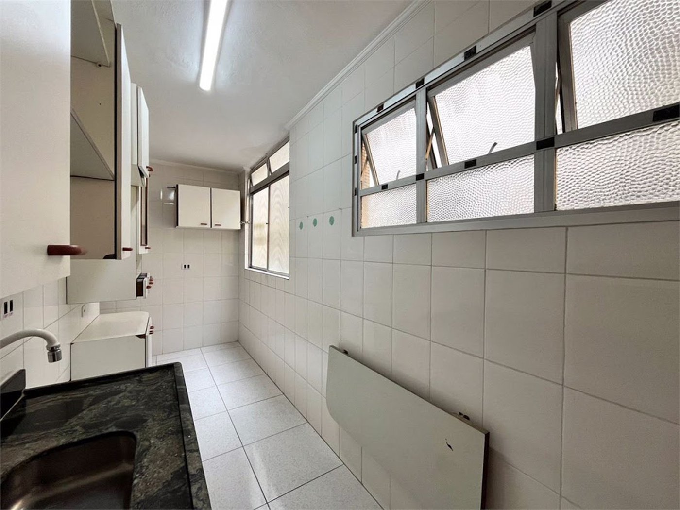 Apartamento com 2 dormitórios à venda, 80 m² por R$ 290.000,00 - Enseada - Guarujá/SP