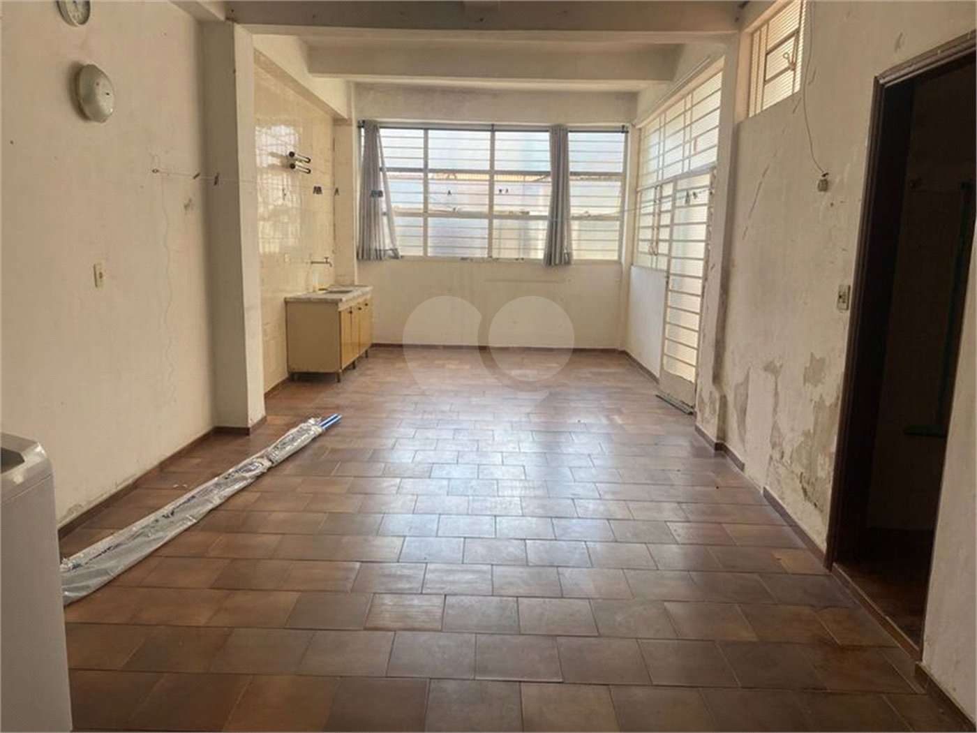 Casa à venda com 7 quartos, sendo 2 suítes, em Vila Augusta, Sorocaba, SP