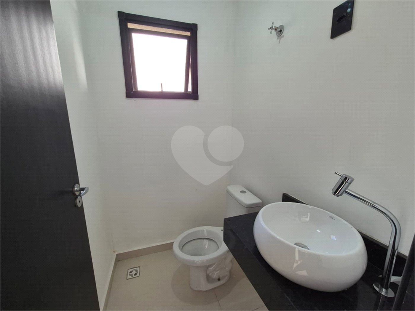 Casa à venda com 3 quartos, sendo 1 suíte, em Jardim Paraíso da Usina, Atibaia, SP