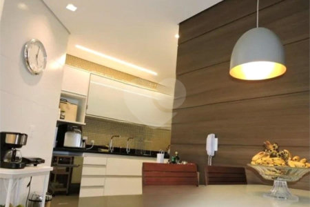 Cobertura para alugar com 4 quartos, sendo 3 suítes,  em Vila Morse, São Paulo, SP