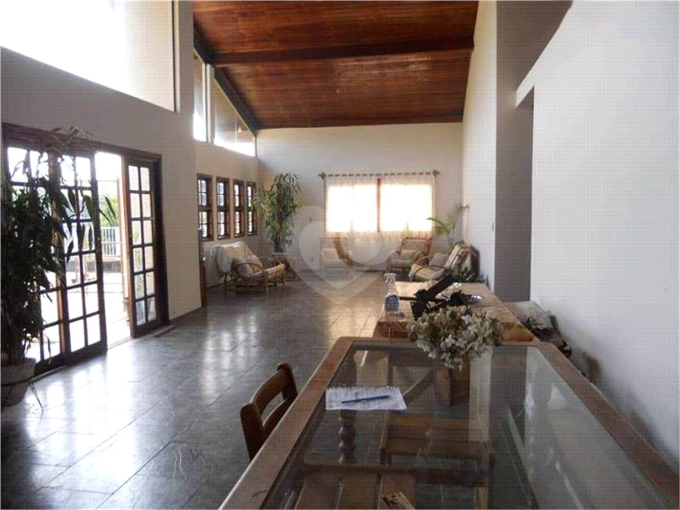 Casa à venda com 5 quartos, sendo 1 suíte,  no condomínio Chacaras do Lago, Vinhedo - SP