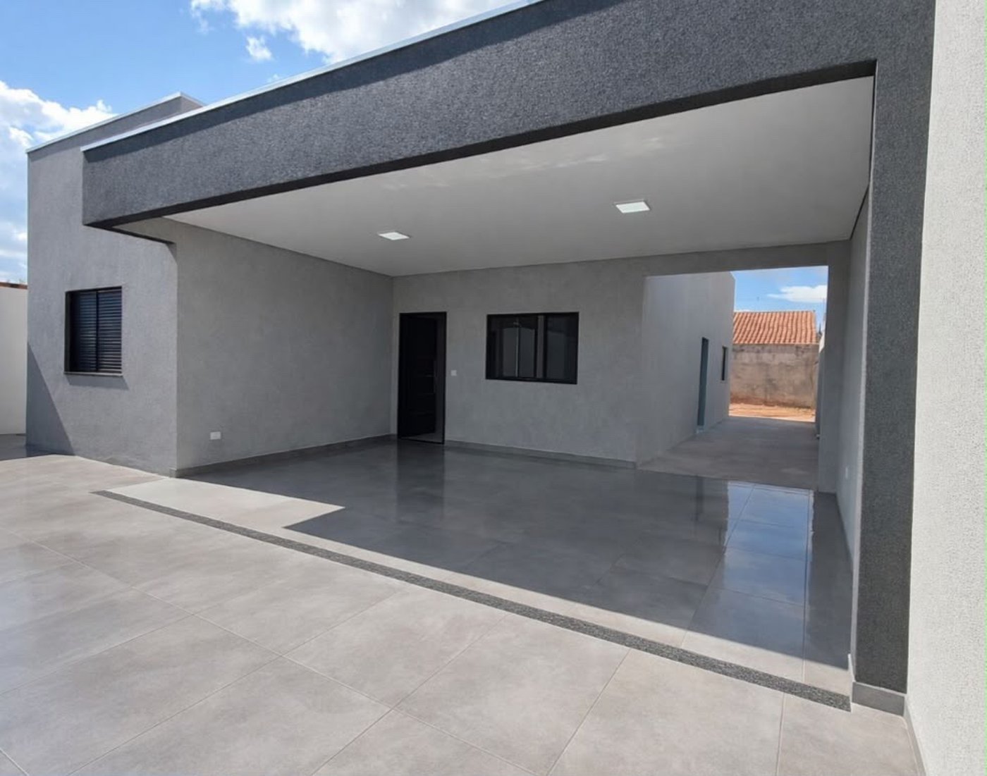 Casa à venda com 3 quartos, sendo 1 suíte,  em Jardim Flamboyant, Três Lagoas, MS