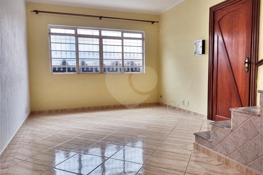 Sobrado à venda com 2 quartos em Parque Vitória, São Paulo, SP