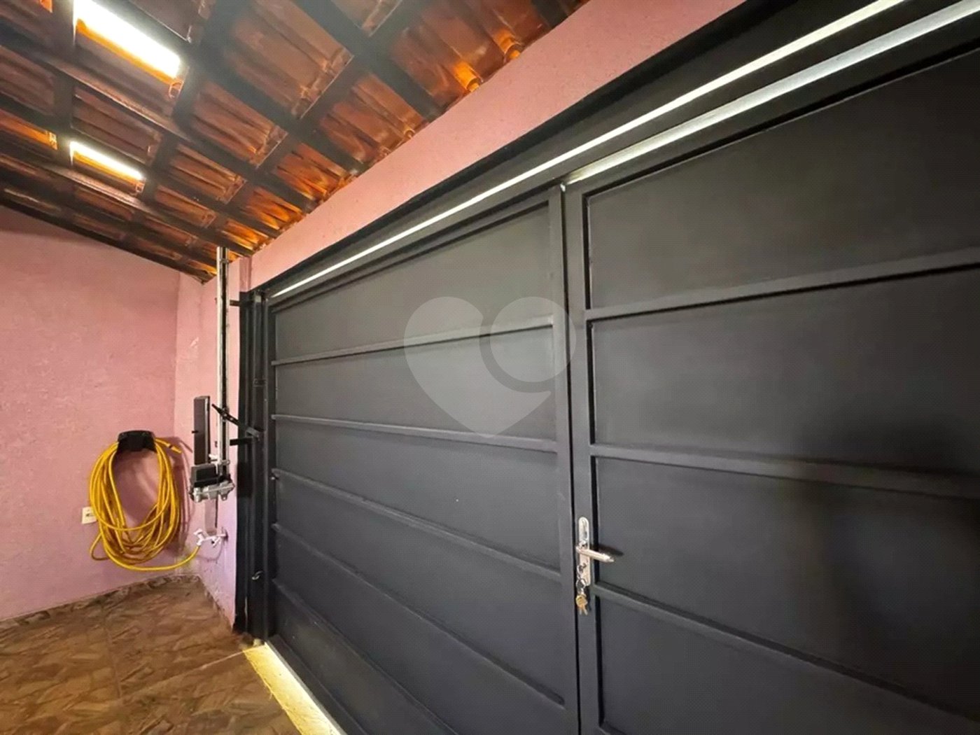Casa à venda com 3 quartos, sendo 1 suíte, em Vila Maria Isabel, Itapetininga, SP