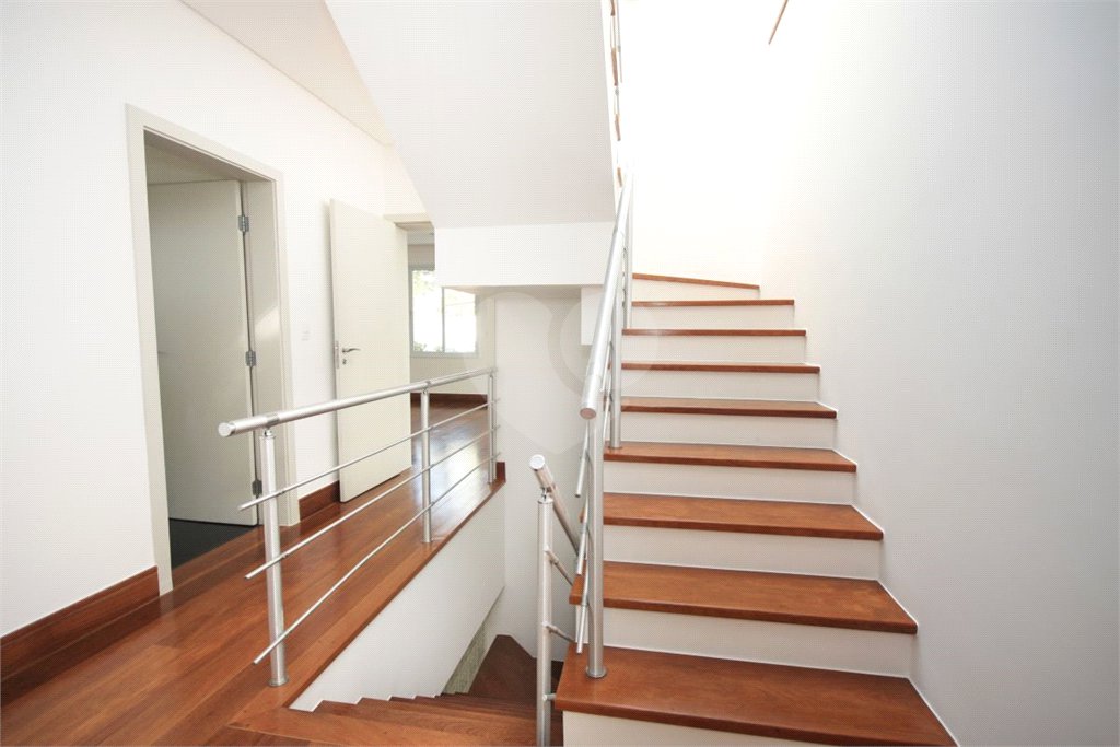Casa à venda com 4 suítes no condomínio Vila Alba, São Paulo - SP