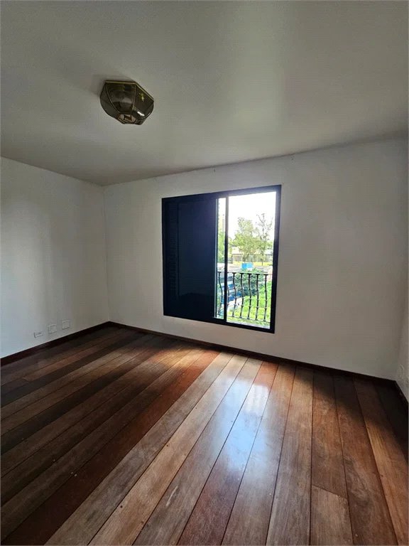 Apartamento à venda com 4 quartos, sendo 2 suítes, em Jardim Parque Morumbi, São Paulo, SP