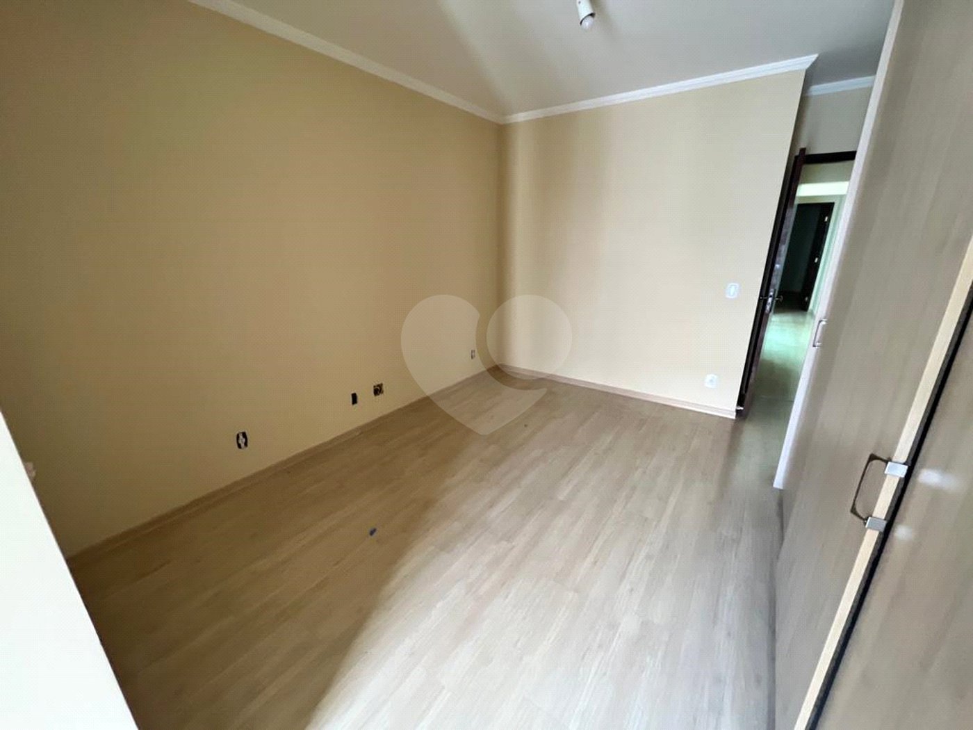Sobrado à venda com 3 quartos, sendo 1 suíte,  em Vila Alice, Santo André, SP