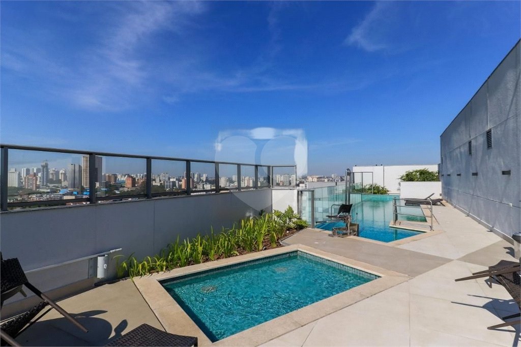 Apartamento à venda com 3 quartos, sendo 1 suíte, em Santo Amaro, São Paulo, SP