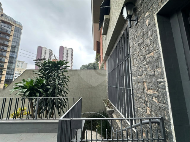 Sobrado à venda com 3 quartos em Santana, São Paulo, SP