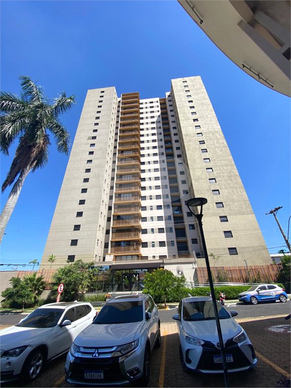Apartamento à venda com 3 suítes em Vila Ferroviária, Araraquara, SP