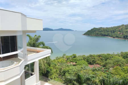 Casa à venda com 4 suítes em Praia Vermelha, Ubatuba, SP