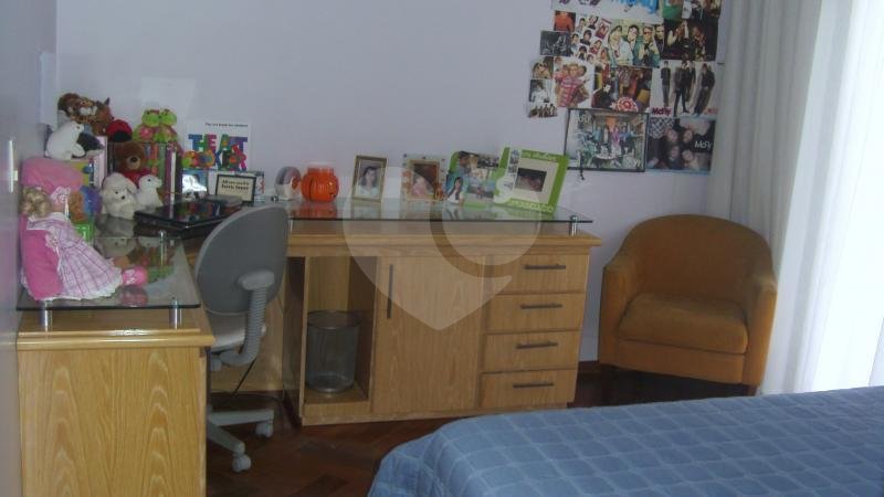 Sobrado à venda com 4 quartos, sendo 2 suítes, em Horto Florestal, São Paulo, SP