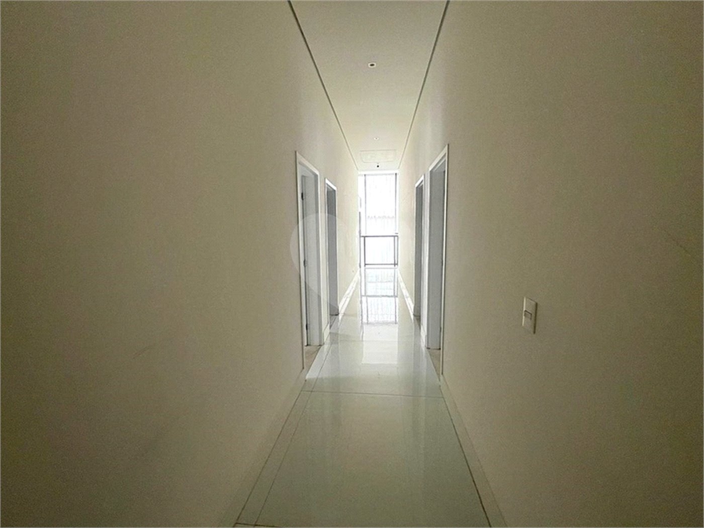 Casa à venda com 5 suítes no condomínio Tamboré II, Santana de Parnaíba - SP