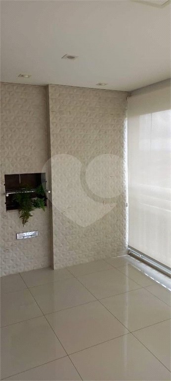 Apartamento à venda com 3 quartos, sendo 1 suíte,  em Parque Santana, Mogi das Cruzes, SP