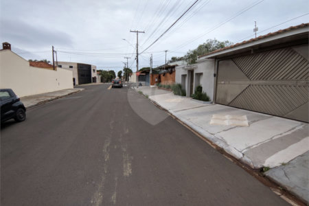 Casa com 3 dormitórios no Jardim Nova Santa Paula