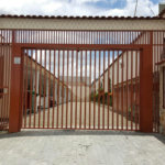 Casa à venda com 3 suítes no condomínio Village, São Paulo - SP