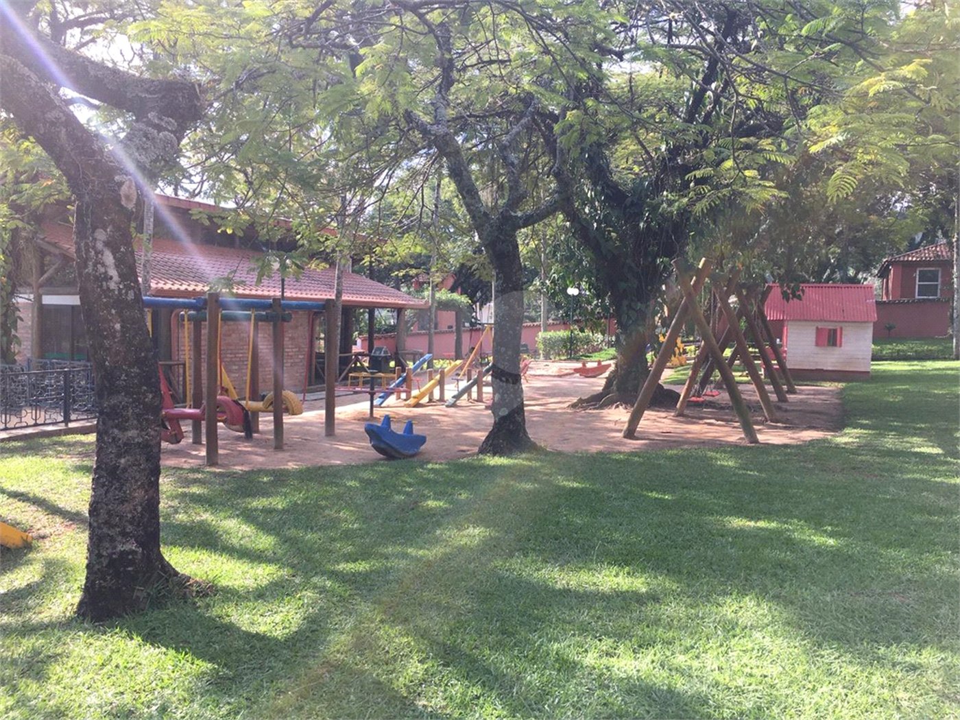 Terreno à venda com 1 suíte no condomínio São Joaquim, Vinhedo - SP