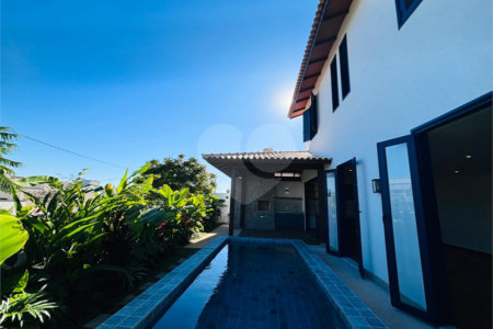 Casa à venda com 4 quartos, sendo 3 suítes, no condomínio Residencial Chácara Ondina, Sorocaba - SP