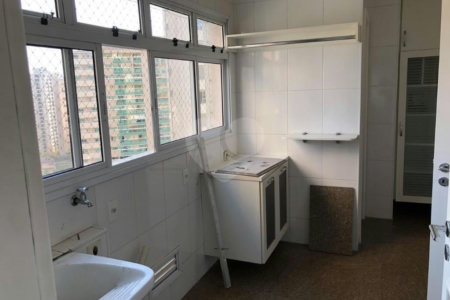 Apartamento à venda com 3 suítes em Vila Suzana, São Paulo, SP
