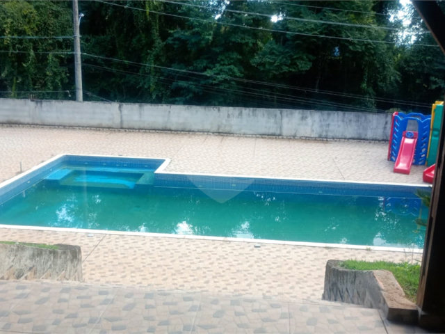 Condomínio para alugar com 3 quartos, sendo 1 suíte,  em Caraguatá, Mairiporã, SP