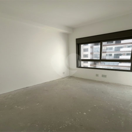 Apartamento à venda com 3 quartos, sendo 1 suíte, em Jardim Prudência, São Paulo, SP