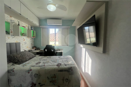 Sobrado à venda com 3 quartos em Vila Gustavo, São Paulo, SP