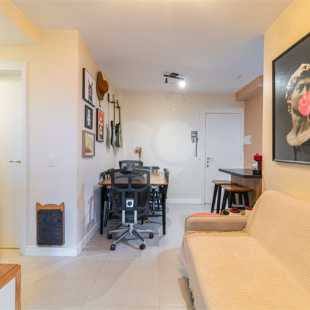 Apartamento à venda com 2 quartos, sendo 1 suíte,  em Santo Amaro, São Paulo, SP
