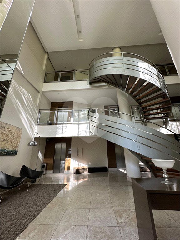 Apartamento à venda com 3 suítes em Vila Suzana, São Paulo, SP