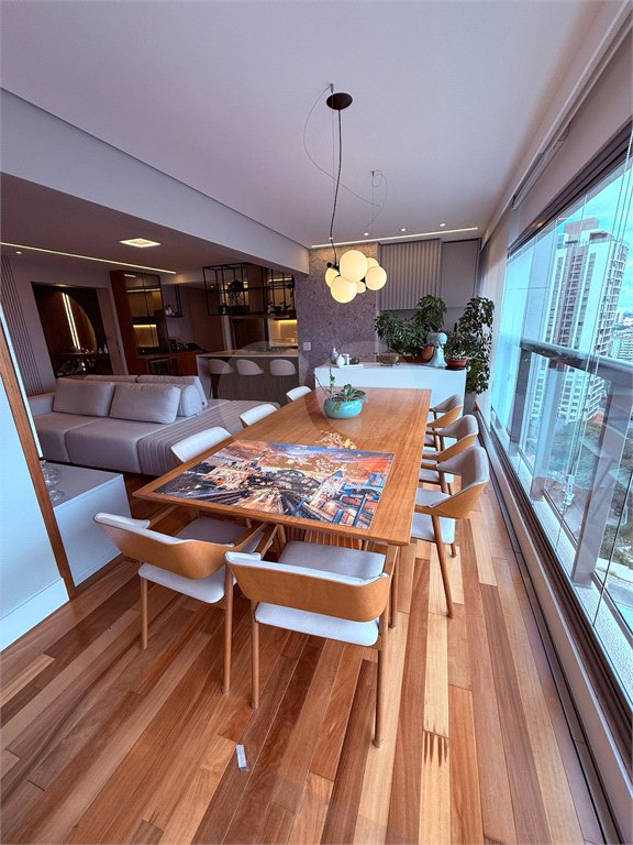 Apartamento à venda com 3 quartos, sendo 1 suíte, em Vila Mariana, São Paulo, SP
