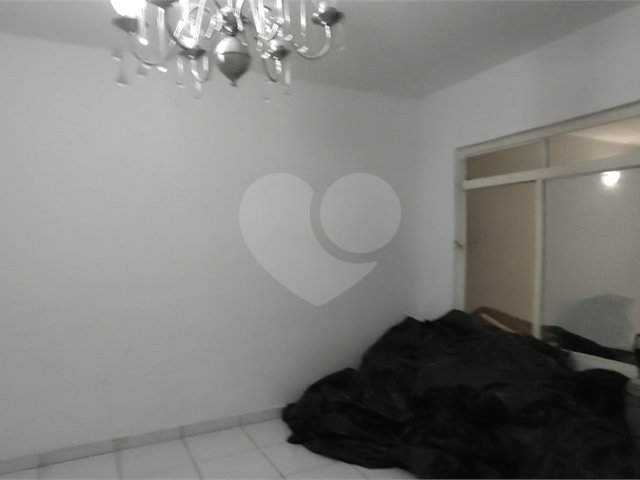 Casa à venda com 4 quartos, sendo 1 suíte,  em Jardim Japão, São Paulo, SP