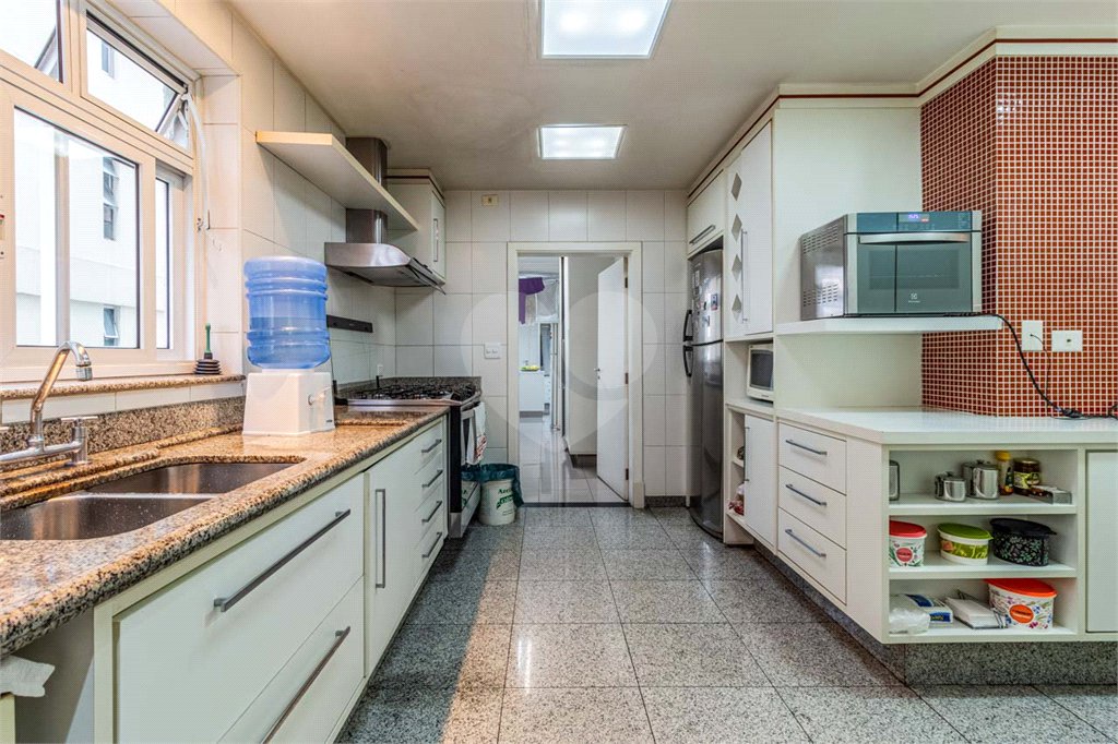 Apartamento à venda com 3 suítes em Bela Vista, São Paulo, SP