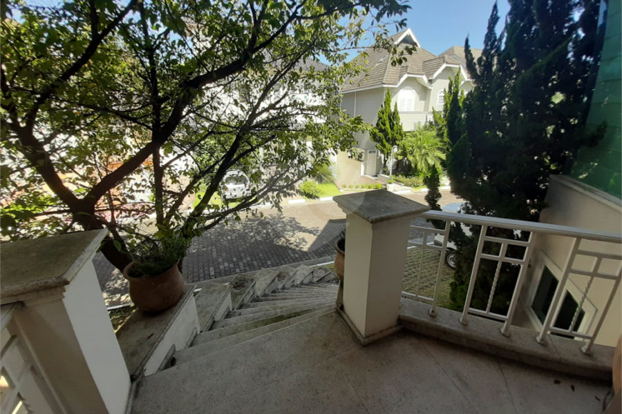 Casa à venda com 3 suítes no condomínio Chácara Francesa, São Paulo - SP