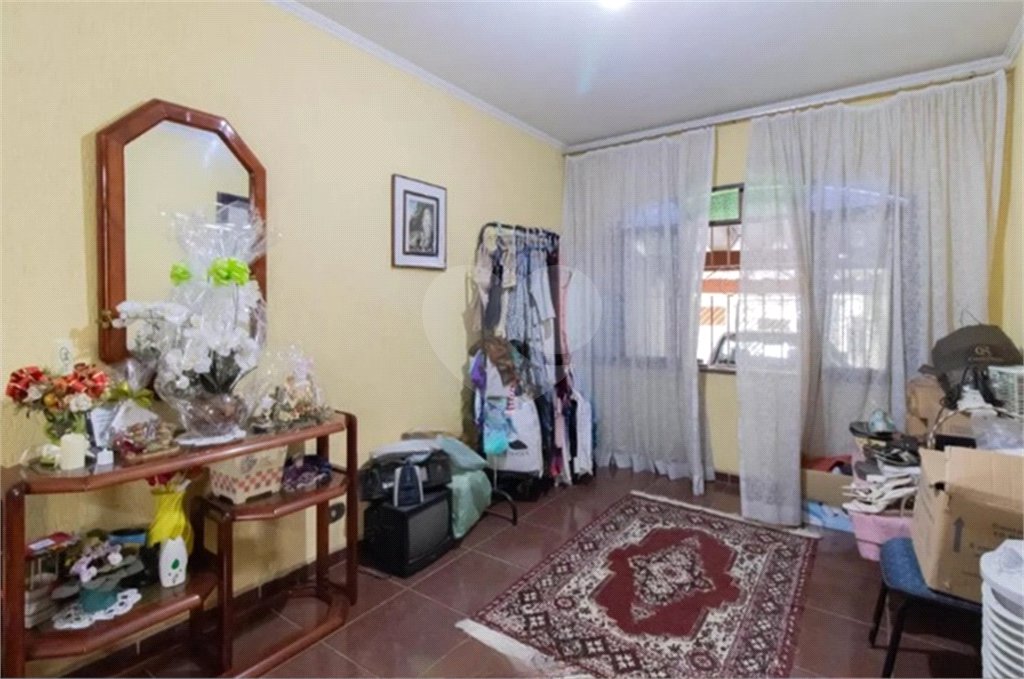 Casa à venda com 3 quartos, sendo 2 suítes,  em Jardim Santa Mena, Guarulhos, SP
