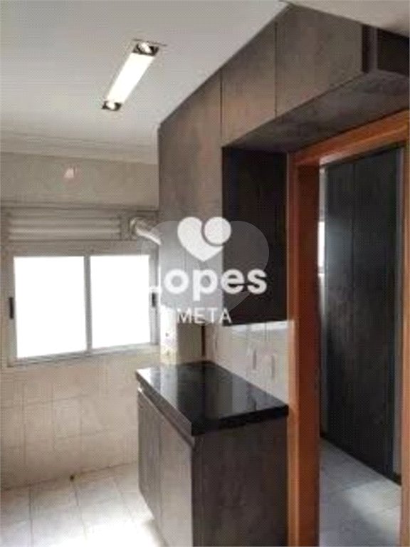 Apartamento à venda com 3 quartos, sendo 1 suíte, em Parque Residencial Aquarius, São José dos Campos, SP