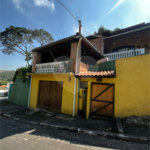 Casa à venda com 3 quartos, sendo 1 suíte, no Centro, Guararema, SP