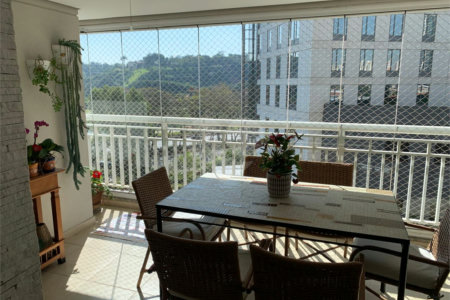 Apartamento à venda com 4 quartos, sendo 3 suítes, em Chácara Santo Antônio (zona Sul), São Paulo, SP