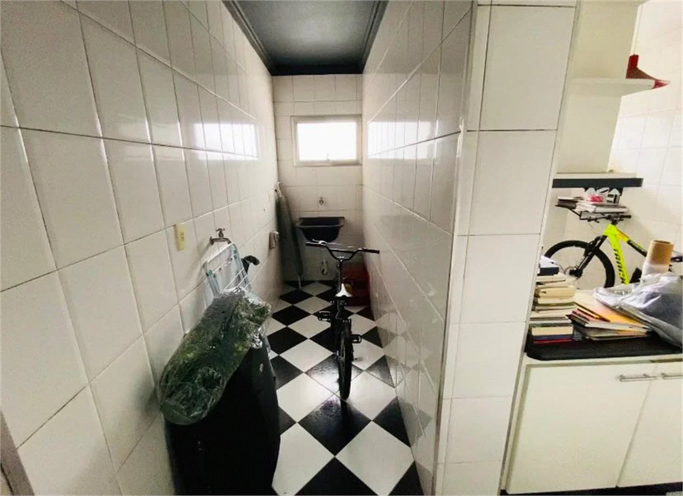 Sobrado à venda com 8 quartos em Jardim São Jorge (raposo Tavares), São Paulo, SP
