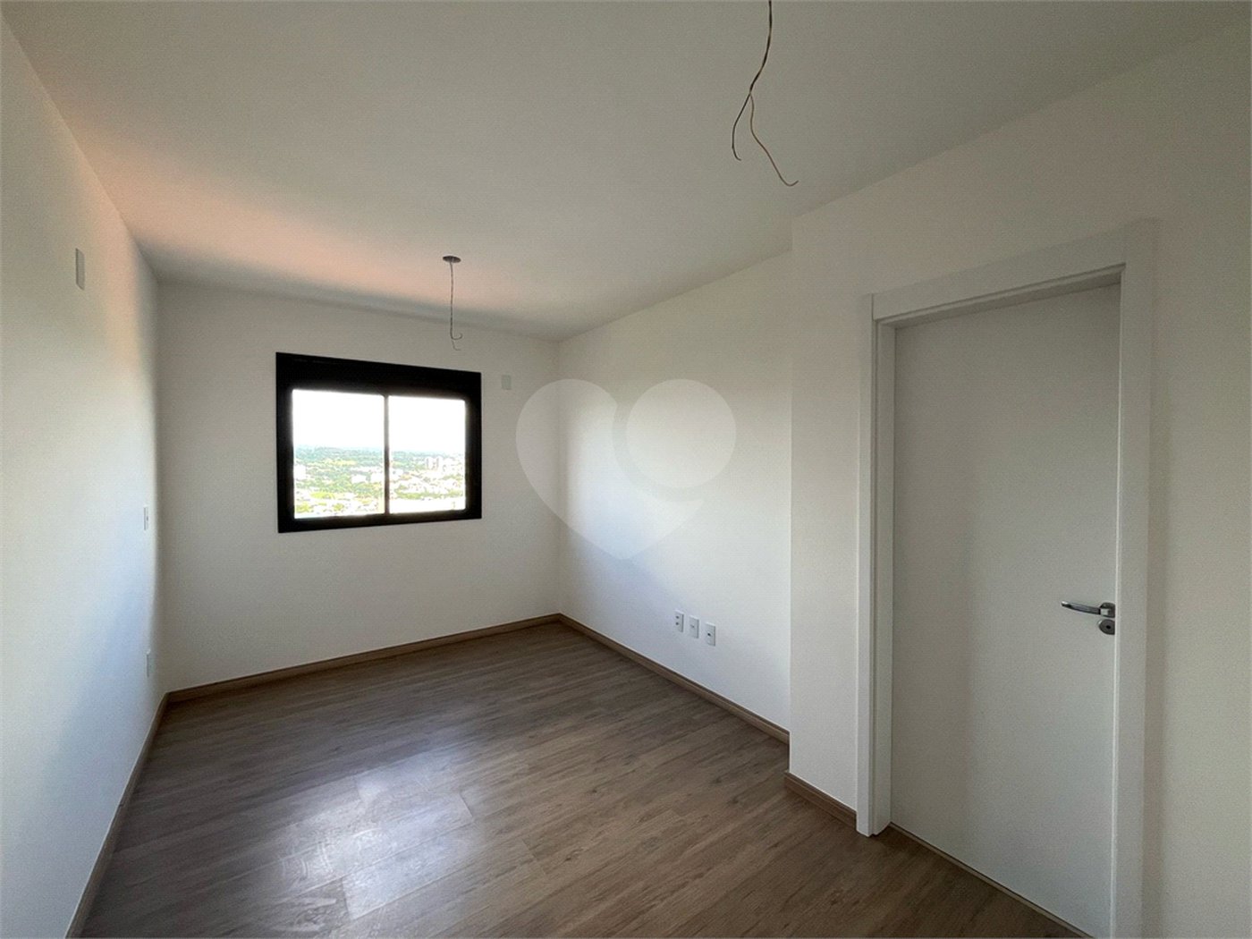 Apartamento à venda com 3 quartos, sendo 1 suíte,  em Além Ponte, Sorocaba, SP