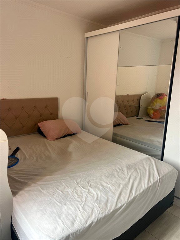 Casa à venda com 2 quartos no condomínio Recanto das Graças, Cotia - SP