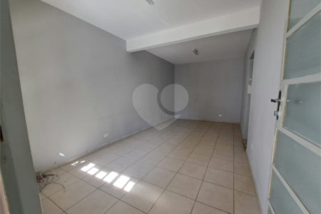 Casa Térrea para alugar com 1 quarto, sendo 3 suítes,  em Indianópolis, São Paulo, SP