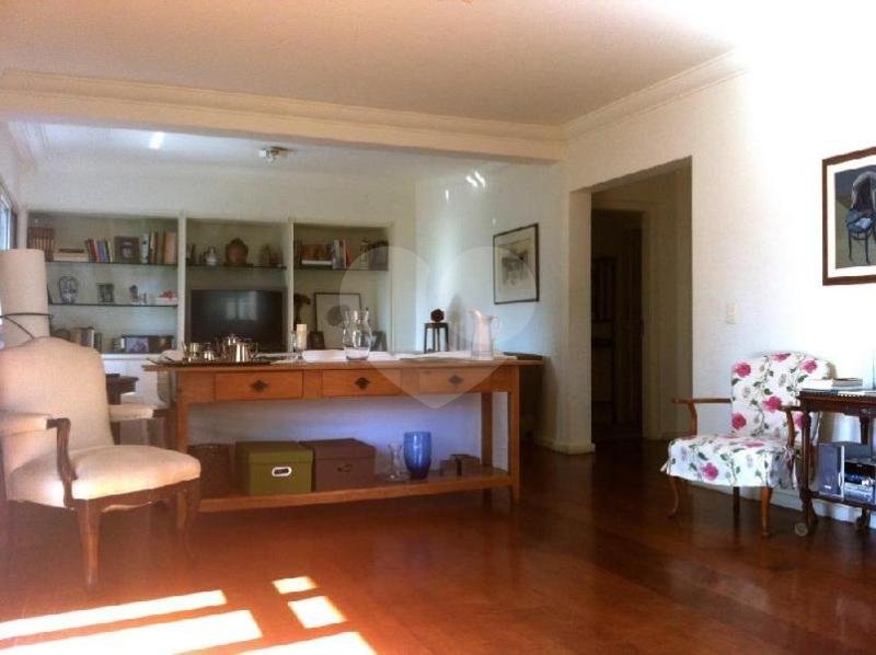 Apartamento à venda com 3 suítes em Vila Morumbi, São Paulo, SP