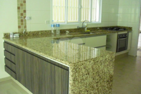 Casa à venda com 3 suítes em Adalgisa, Osasco, SP