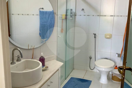 Sobrado à venda com 3 suítes em Vila Velosa, Araraquara, SP