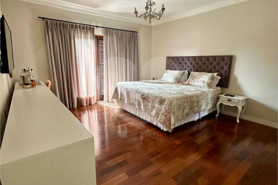 Casa à venda com 4 suítes no condomínio Gleba II, Mairiporã - SP
