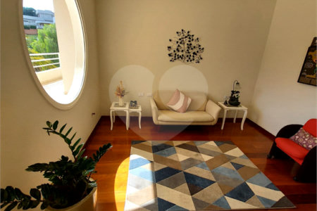 Casa à venda com 5 suítes no condomínio Vila Hípica I, Vinhedo - SP
